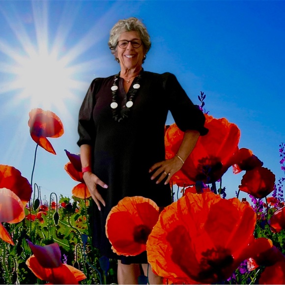 Meet your Posher, Randi - Picture 2 of 5